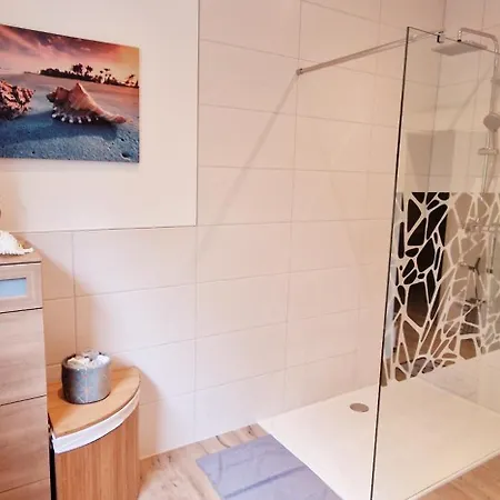 Semesterbostad Waldblick *