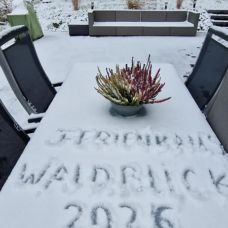 Waldblick بيت للعطل *